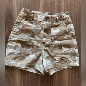 H&M camo short
